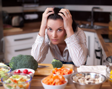 Cara Menghindari Makan Berlebihan karena Emotional Eating Cara Menghindari Makan Berlebihan karena Emotional Eating