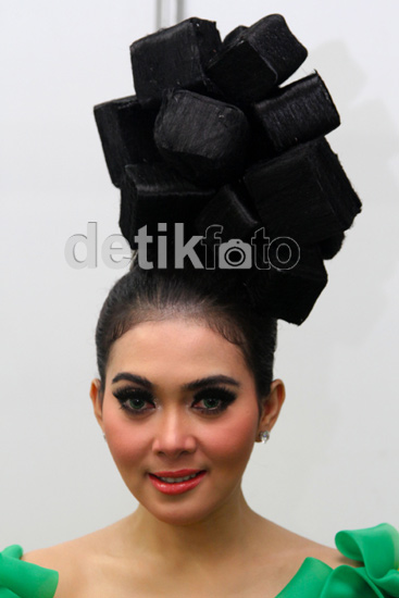  Rambut  Kotak kotak Syahrini  3