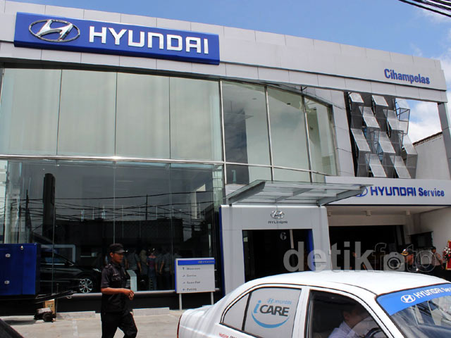 Hyundai Resmikan Showroom Bandung