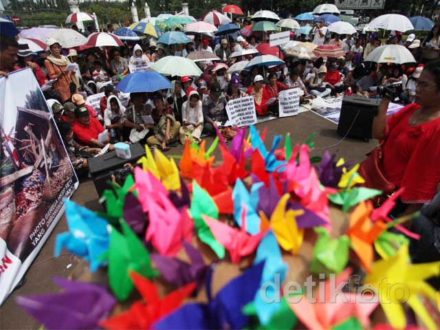 Ibadah Paskah di Depan Istana Negara