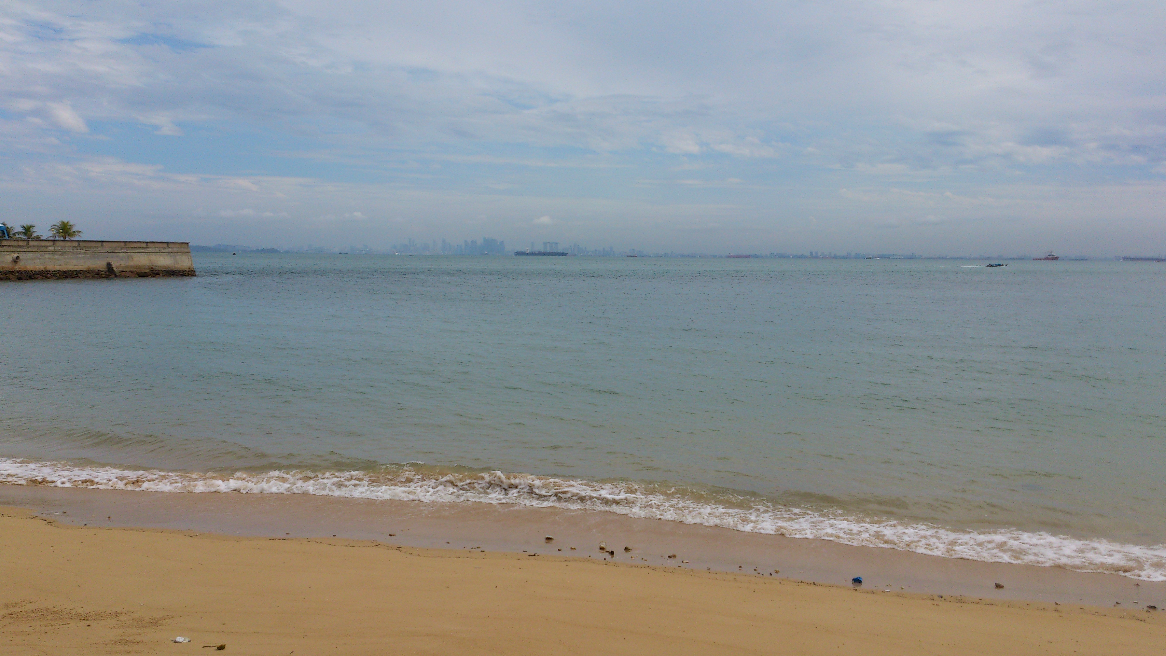  Pantai Tanjung Pinggir Tempat Mengintip Singapura dari Batam