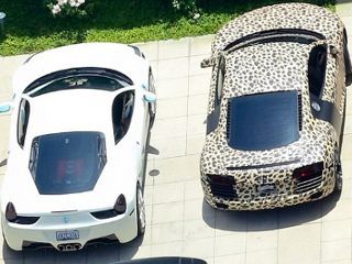 Nyeleneh, Audi R8 Motif Leopard ala Justin Bieber