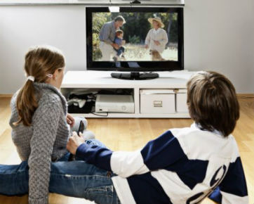 Stop Kebiasaan Anak Menonton TV  Tanpa Kenal Waktu dengan 7 