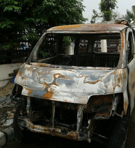 Penampakan Kerusakan Luxio Maut di  Kelapa  Gading 