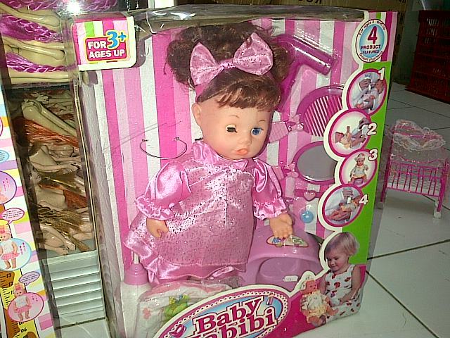 Ini Boneka  Barbie yang Unik yang Dijual di Pasar  Gembrong 