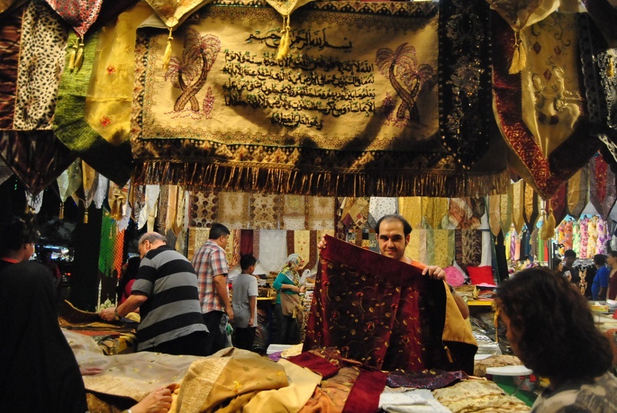 Pasar Malam Geylang Serai, Tempatnya Beli Baju Lebaran di 