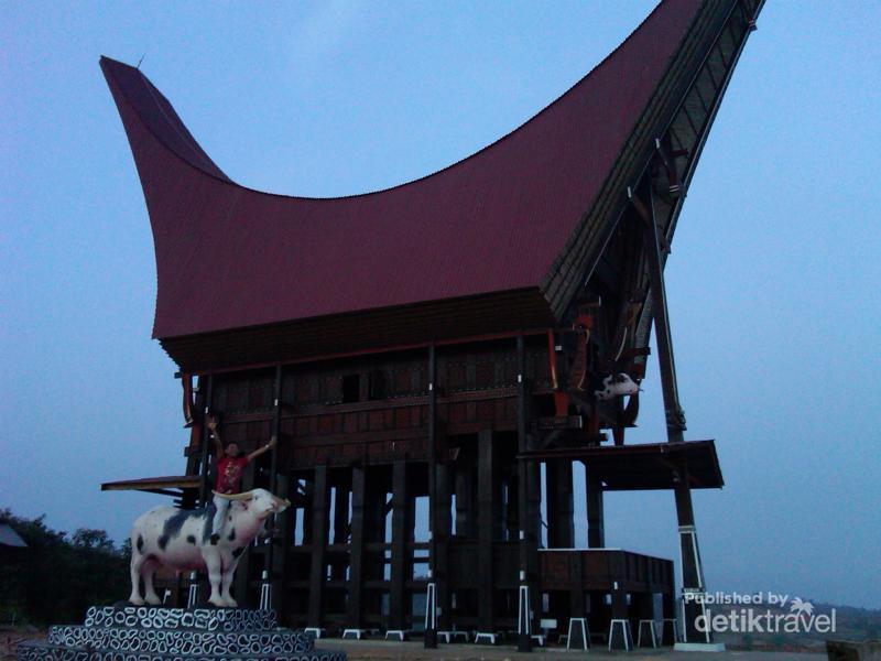 Ada Rumah Adat Tana Toraja di Pedalaman Kalimantan Timur