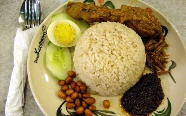 Inilah Nasi Lemak Paling Gurih dan Wangi di Jakarta!