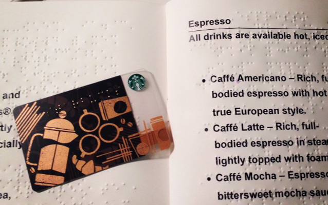Starbucks Amerika Kini Tawarkan Gift Card dengan Huruf Braille