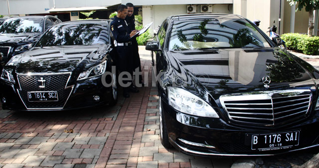 Tiga Mobil Mewah Milik Akil Mochtar Disita KPK