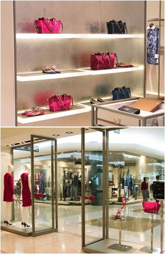 Shopping Place: Mengintip Suasana Butik Valentino yang Modern Minimalis 1 Shopping Place: Mengintip Suasana Butik Valentino yang Modern Minimalis 1