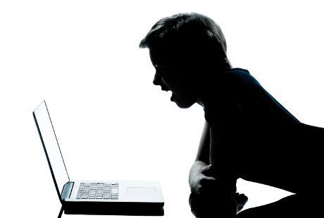 Kecanduan Situs Porno, Bocah 10 Tahun Nekat Perkosa Gadis di Bawah Umur