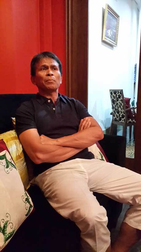 Kopi dan Rokok Jadi Inspirasi Gerakan Bagi Sang Maestro Tari, Gusmiati Suid