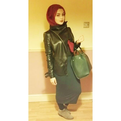 Hijab Style: Tampil Simple Chic Ala Sarah Elimy, Hijabers 