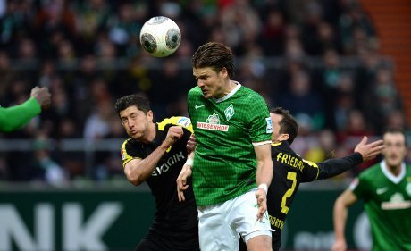 (AFP/Patrik Stollarz)