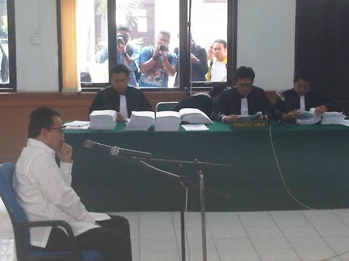 Sejumlah Pejabat Pemprov Riau Hadiri Pembacaan Tuntutan 