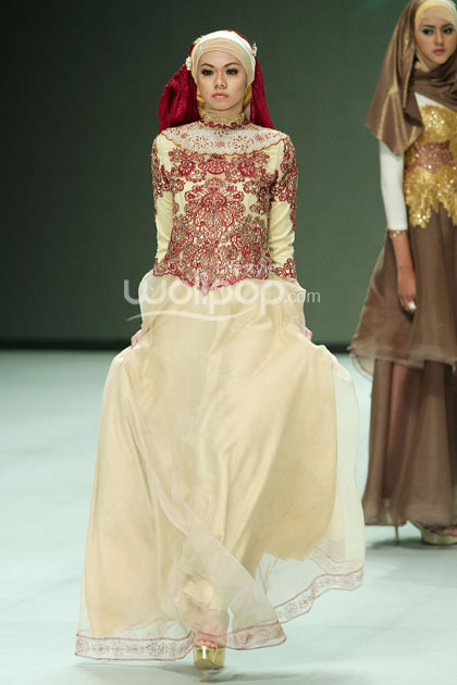 Hijab Style Inspirasi Gaun Pengantin dari Koleksi Terbaru Hijab Style Inspirasi Gaun Pengantin dari Koleksi Terbaru