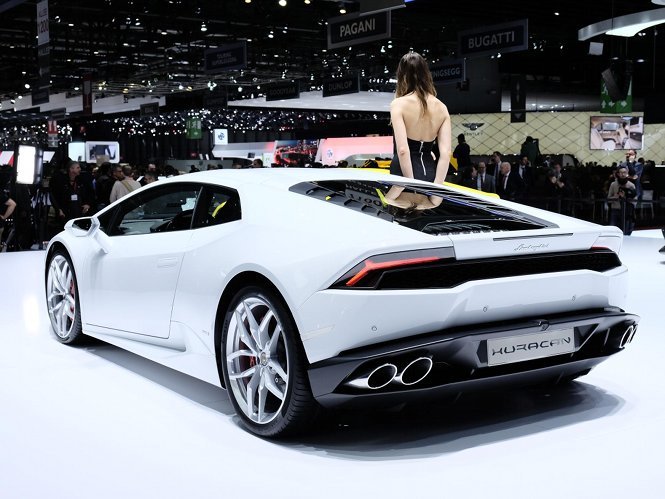 4 Mobil Sport Keren yang Jadi Impian