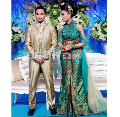 Inspirasi Kebaya Pengantin dari 10 Selebriti Indonesia - 5