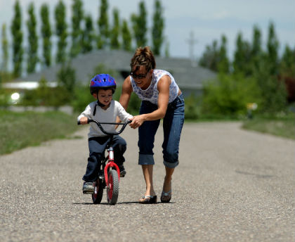 Yuk Ajari Anak  Naik Sepeda  Ini 4 Langkahnya