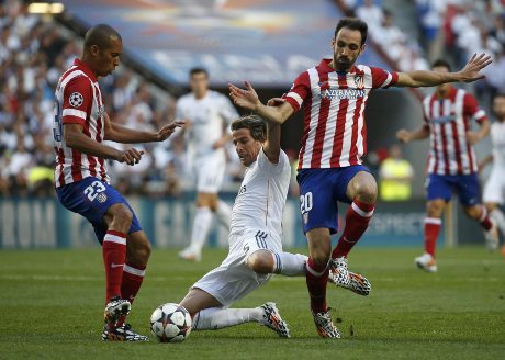 Paul Hannah/Reuters