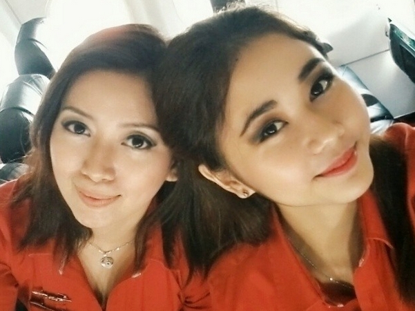 Aneka Foto Selfie Pramugari Cantik AirAsia