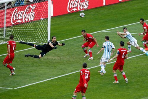 REUTERS/Leonhard Foeger