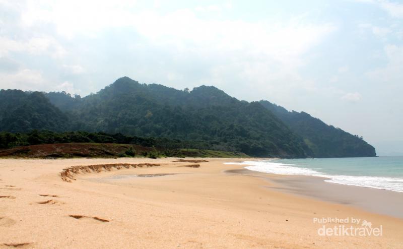  Pantai Lange Keindahan Pantai Aceh Besar yang Tersembunyi