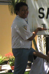 Rutin Lompat Tali 200 Kali Tiap Sore Haryono Turun Bobot 27 Kg Dalam 6 Bulan