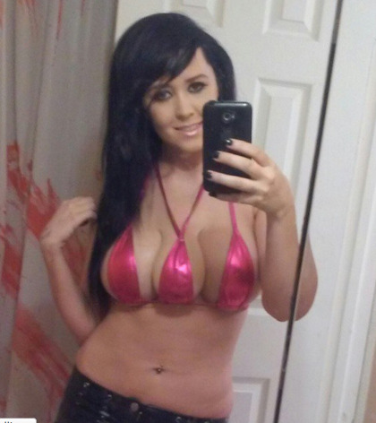 Hindari Didekati Pria Wanita Ini Lakukan Operasi Agar Punya 3 Payudara