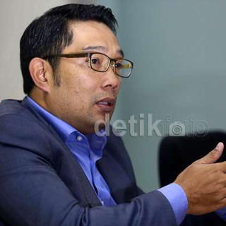 Ini Cara Ridwan Kamil Berantas Kawasan Kumuh di Bandung