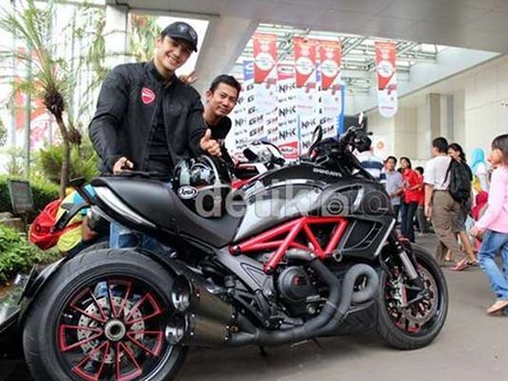 Nyemplak Ducati Gunawan Kecelakaan dan Patah Kaki