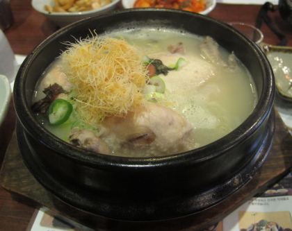 Nikmatnya Samgyetang, Sup Ayam Khas Korea yang Gurih dan 