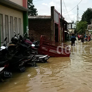 Pasca Banjir Pabrik  Tekstil di  Bandung  Kembali Beroperasi