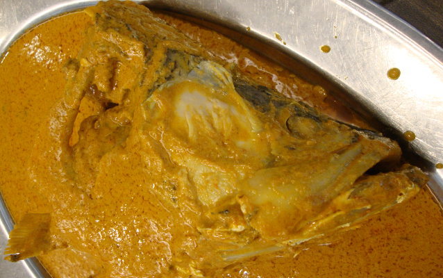 Medan Baru: Sedap Nikmat Gulai Kepala Ikan dan Burung 