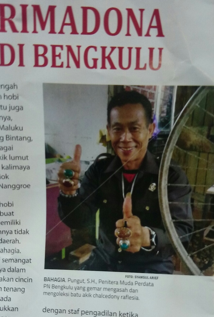 Kala Demam Akik Melanda Warga Pengadilan Jadi Pelipur 