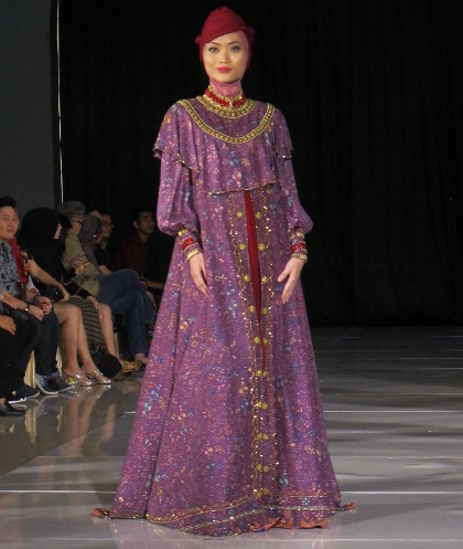 Batik  Minangkabau di Tangan Desainer dari Ade Listiani 