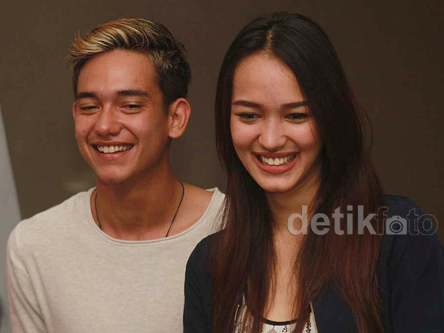 Adipati Dolken Dan Melayu Nicole Serasi