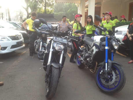 7 Wanita Tangguh Ini Siap Touring Jakarta-Lombok Pakai Moge Yamaha