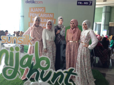 Grup Vokal Muslimah 'Noura' Hibur Peserta Audisi Sunsilk 