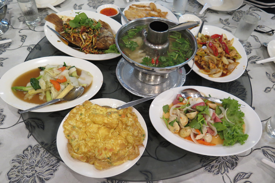 Makanan Halal Di Bangkok : Al Hilal Restaurant Tempat Makan Halal Di