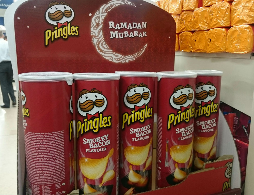 is smoky bacon pringles halal