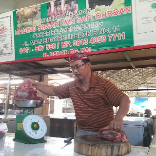 Tak Mogok, Pedagang di Makassar Jual Daging Sapi Rp 120 