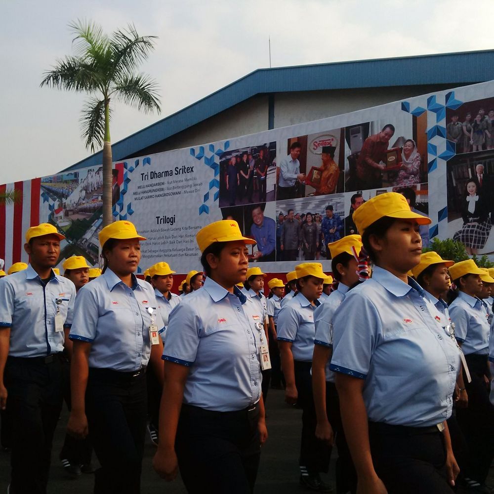 HUT ke-70 RI, Penjahit Zara dan Uniqlo ini 'Hadiahi' 10 