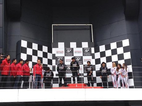 Peserta Indonesia Finis Kedua di Final Race GT Academy Peserta Indonesia Finis Kedua di Final Race GT Academy