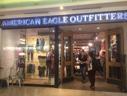 Toko Ke-2 American Eagle Outfitters Punya Kamar Pas dengan 