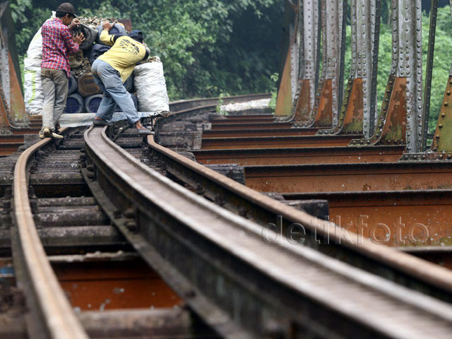 Isu Pembongkaran Jalur Kereta Api Lembah Anai Ditegaskan Gubernur Sumbar Mahyeldi!