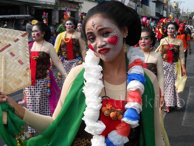 Pawai Budaya untuk Lawan Terorisme