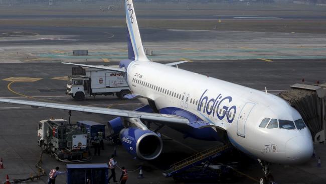 Traveler Dilarang Naik Pesawat Karena Pakai Rok Mini