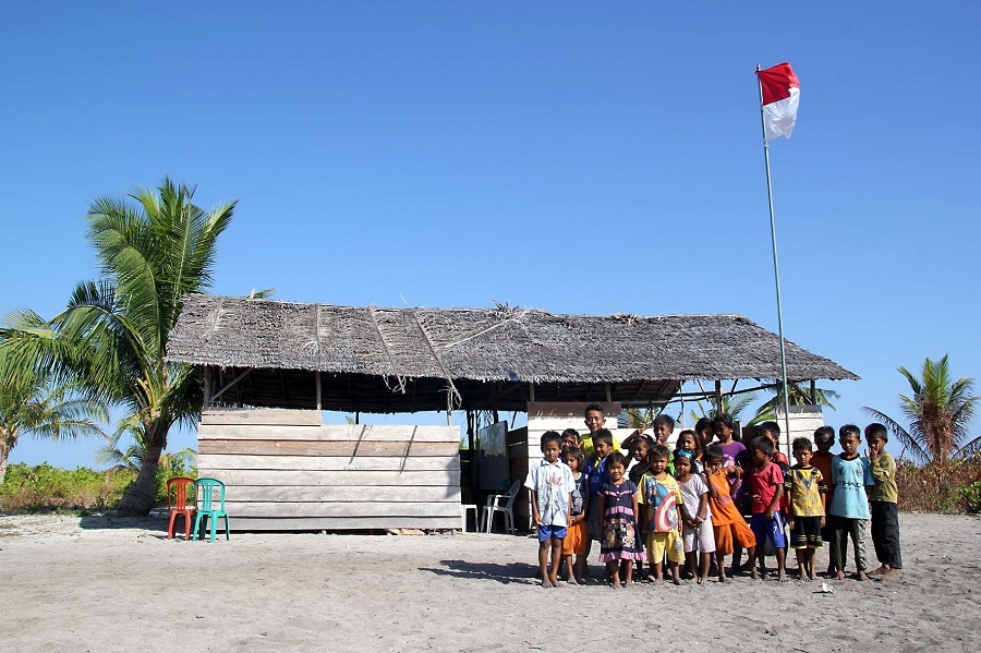 Kisah Sekolah Laskar Pelangi dari Pulau Dua Laut, Morowali